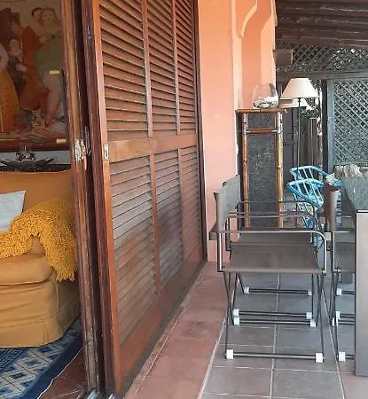 Lupo Cattivo Con Sei Camere- Centro فيلة