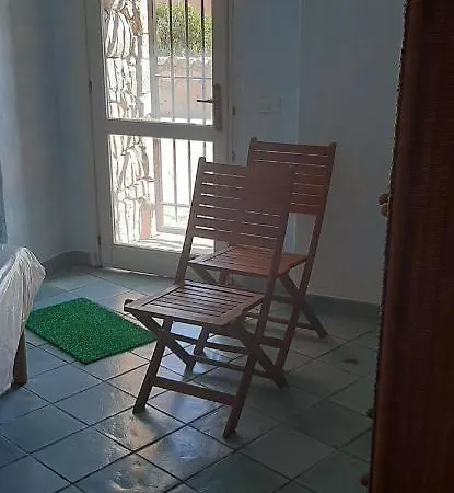 Lupo Cattivo Con Sei Camere- Centro